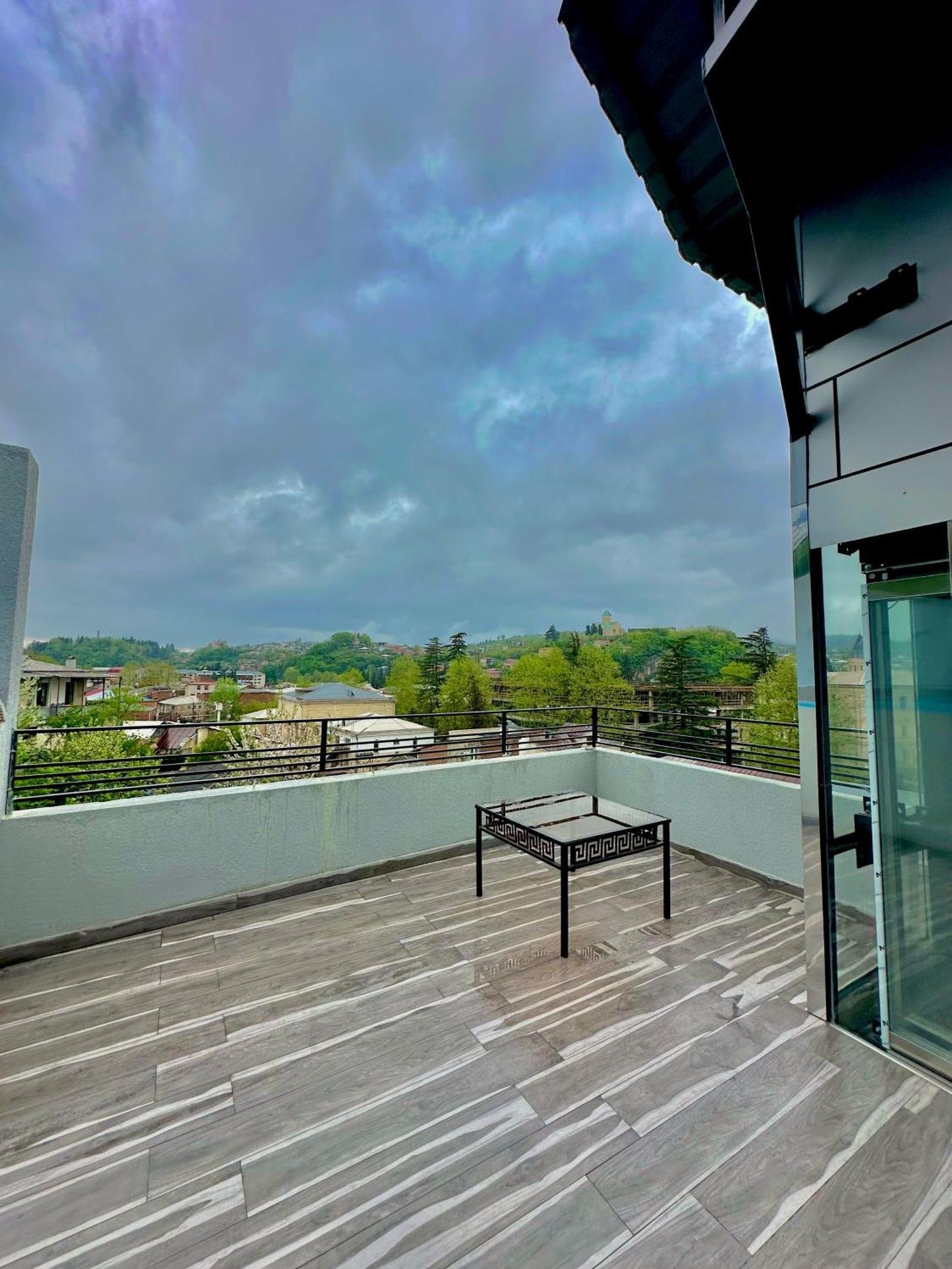 Hotel Balcony Kutaisi Dış mekan fotoğraf